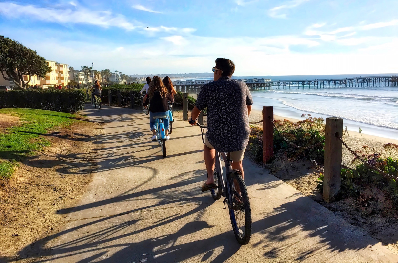 biking in pacific beach san diego ocean in background